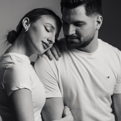 Ședință foto de cuplu în studio – Nicu & Francesca | Satu Mare